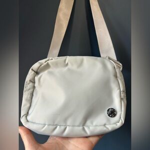 GAIAM Cream Crossbody Bag